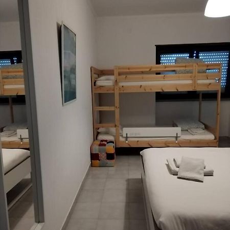 Ip5 Chivas Beach House Ferrel  Εξωτερικό φωτογραφία