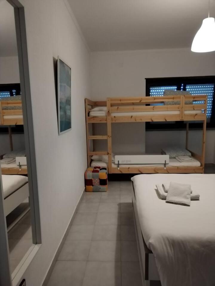 Ip5 Chivas Beach House Ferrel  Εξωτερικό φωτογραφία